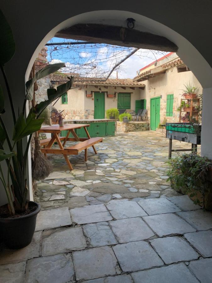 To Spiti Sto Xorko Lodge Lythrodhondas